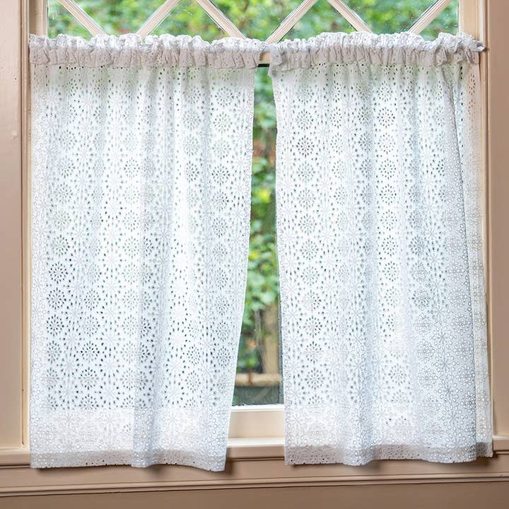 Emma Oogjes Café Gordijn Set van 2 - Wit voor wholesale door April Cornell