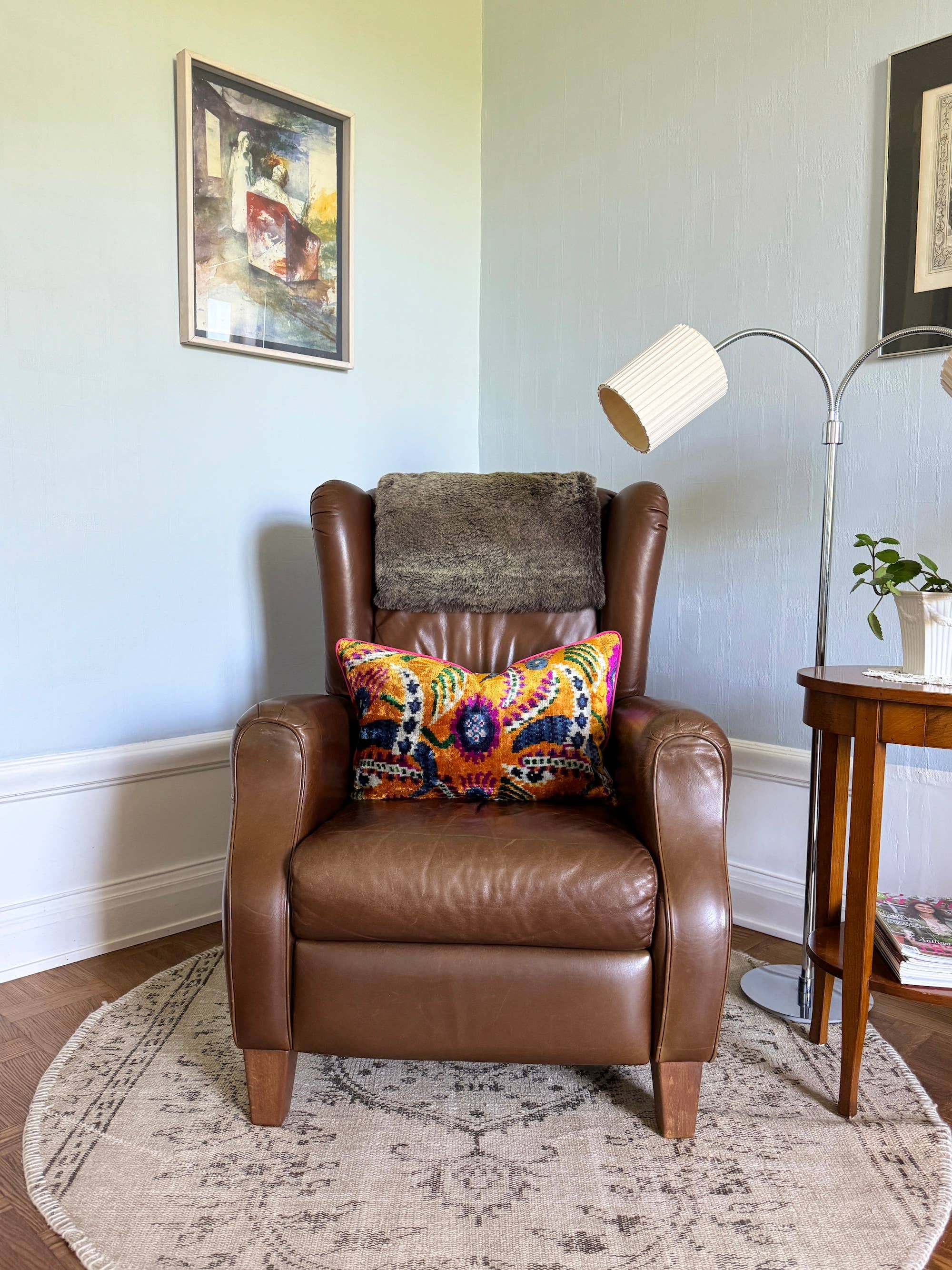 Mila∞Miro by Emelie - Wholesale Throw/Decorative Pillow - Velvet Ikat Cushion Orange Blossom | Velvet Ikat Pillowcase5