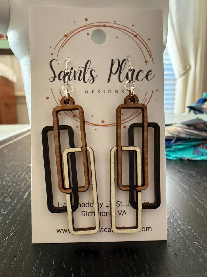 Geometriska Trä Överlappande Rektangel Dinglande Örhängen för wholesale av Saints Place Designs
