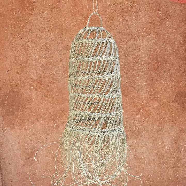 Pendant light in straw tube shape, straw lampshade for wholesale by Moroccan Natural bazaar
