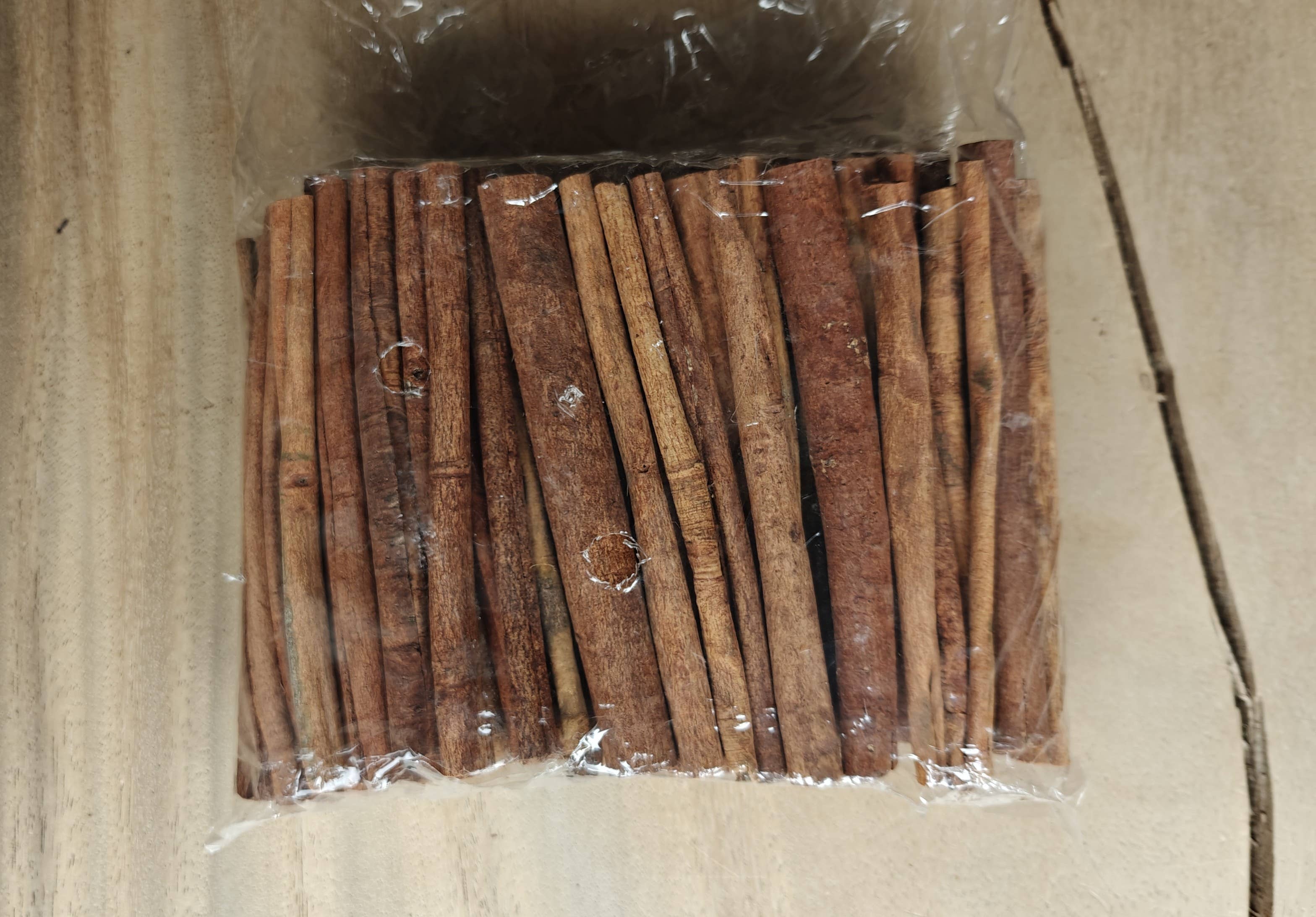 Product Import Holland - Vente Décorations de table - 1Kg Bâton de cannelle A/AA 15 CM - décoration - Noël - cannelle2