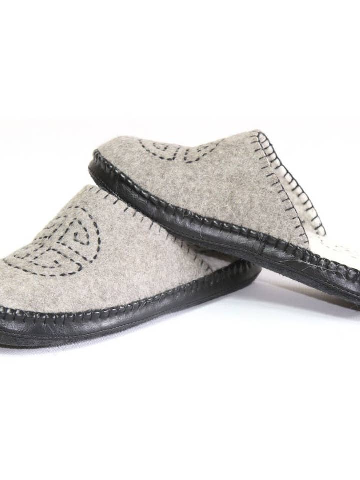 Graue Filz Hausschuhe F3 für den Großhandel von Mongulai