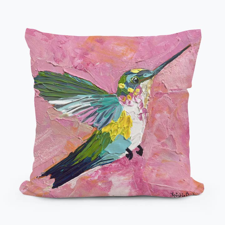 Coussin Carré Colibri de Kristie pour la vente par LuckyBird Apparel and Home