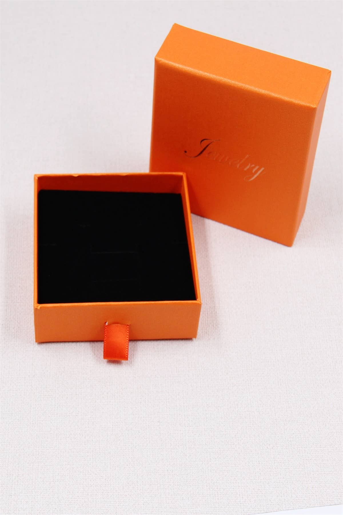 BELLISSIMA BIJOUX - Wholesale Jewelry Box/Organizer - Compact Jewelry Box - Elegance and Practicality9