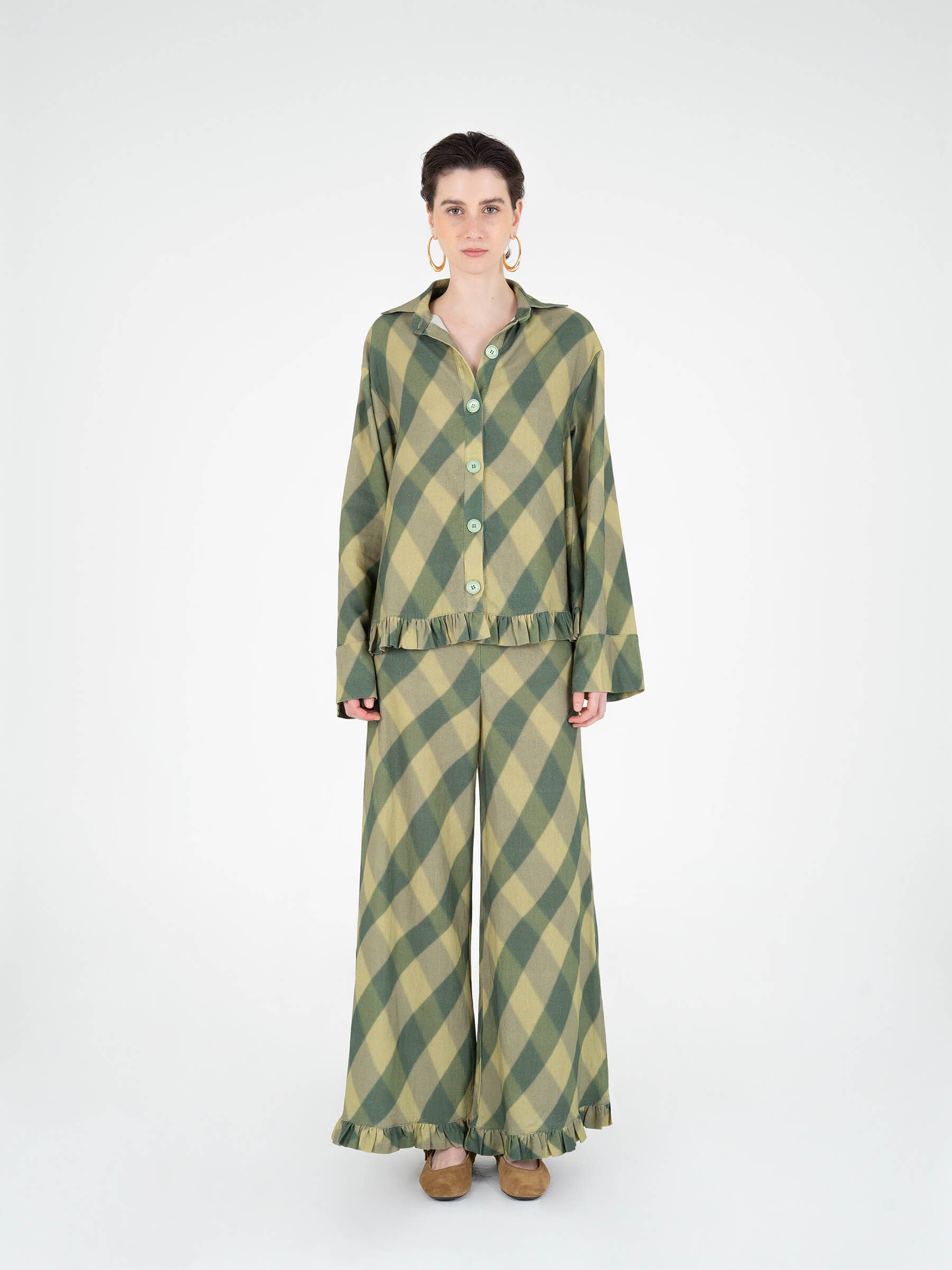 CARMEN SAYS - Wholesale Button Down Shirt - Women's - Camisa Verde de Rombo Annapurna2