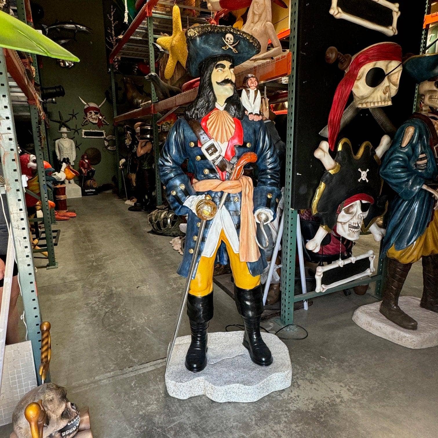 LM Treasures - Wholesale Decorative Figurine - Pirate Captain Hook With Monkey Life Size Statue3