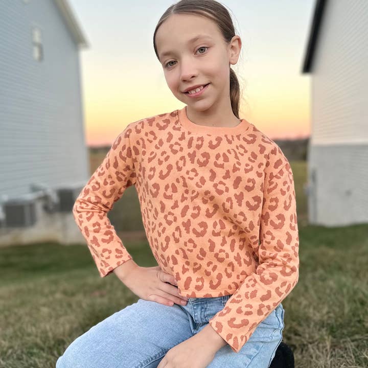 Sweatshirt court ton sur ton sur ton en polaire léopard à imprimé intégral pour la vente par Sweet Soul