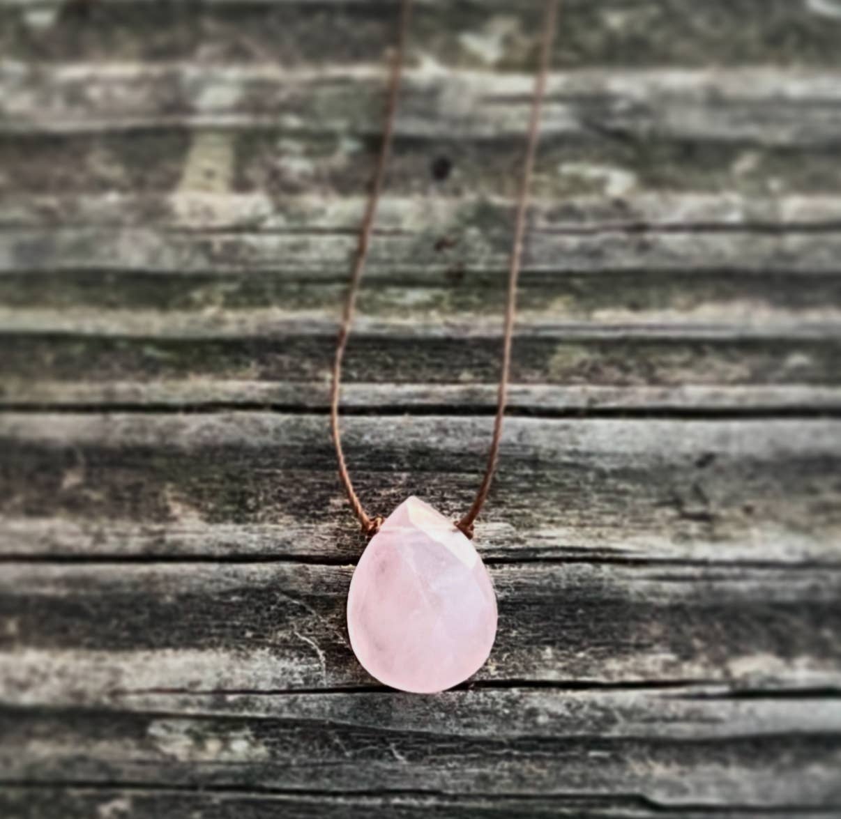 Merelani Designs - Vendita all'ingrosso Collana con ciondolo/pendaglio - Collana a goccia sfaccettata in quarzo rosa6