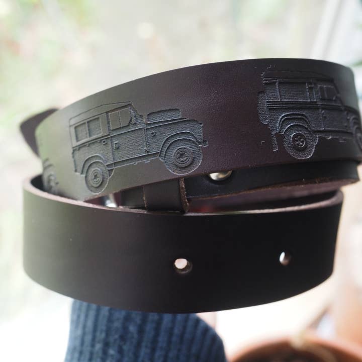 Stabo - Wholesale Belt - Unisex - Leather belt engraved with land rovers