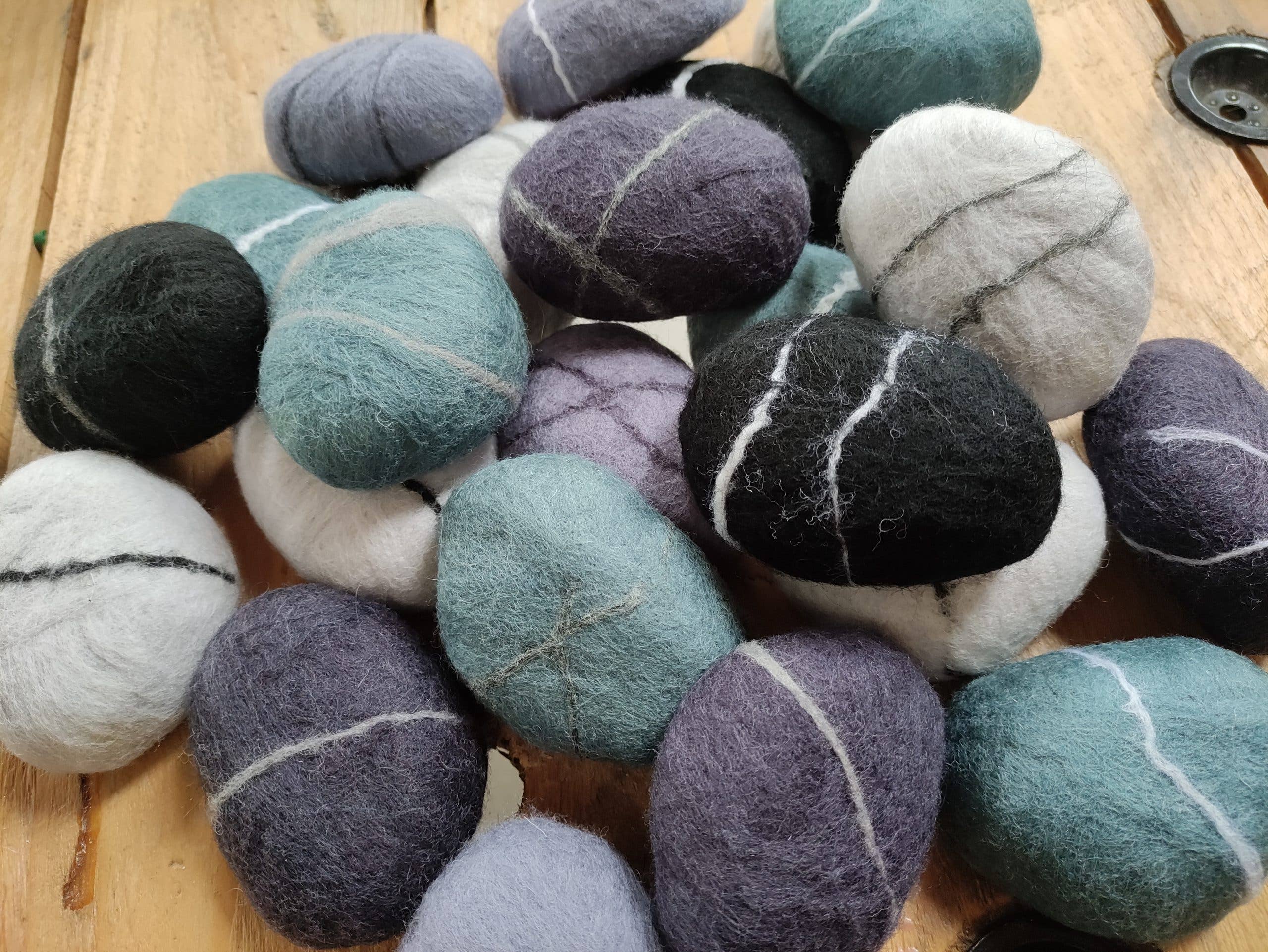 L'Atelier Bigouden - Wholesale Bar Soap - The pebble1