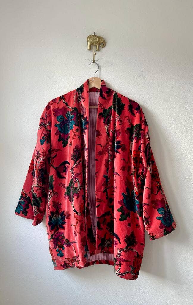 Sanjanaandme - Wholesale Kimono - Women's - Velvet Kimono Short4