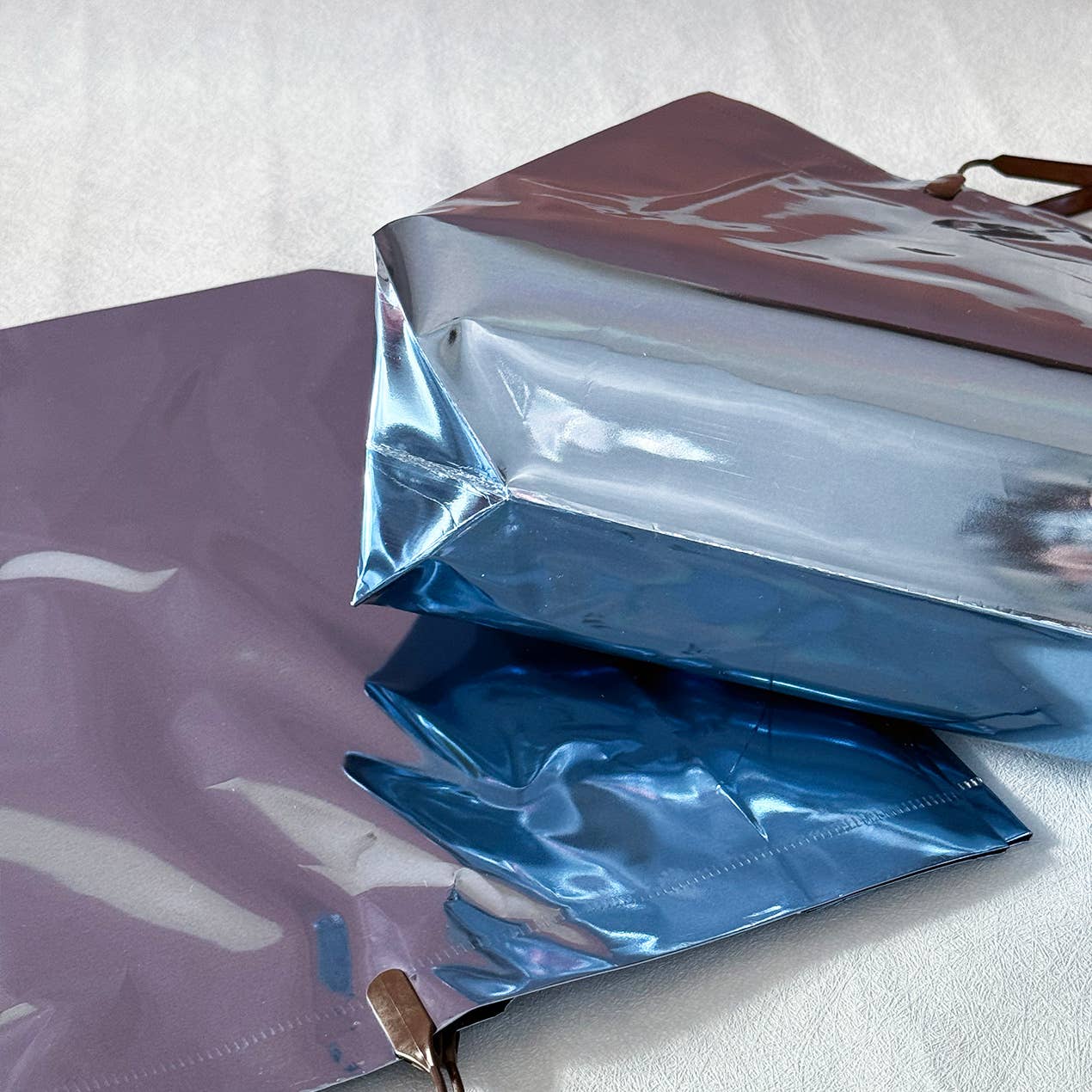 ByHome - Wholesale Gift Bag - 24pcs, Blue Laser Iridescent reflective PVC gift Bag6