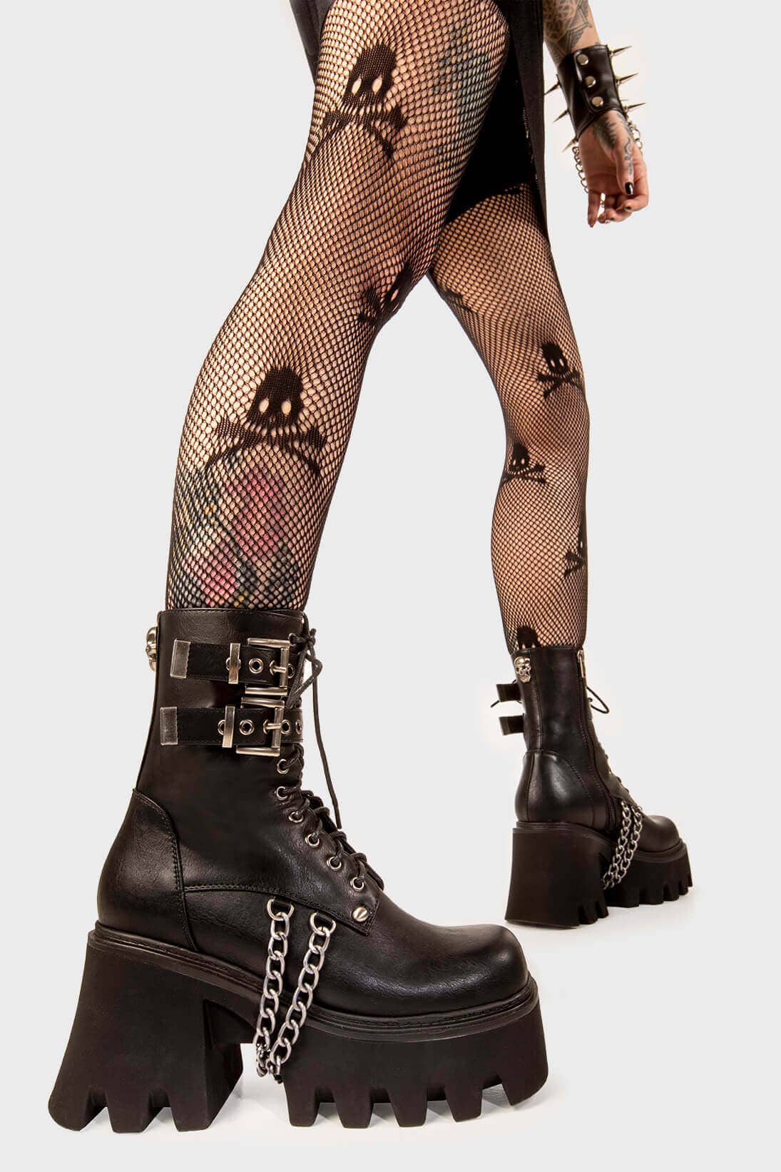LAMODA - Wholesale Combat/Military Boots - Women's - High On Love Chunky Platform Ankle Boots0