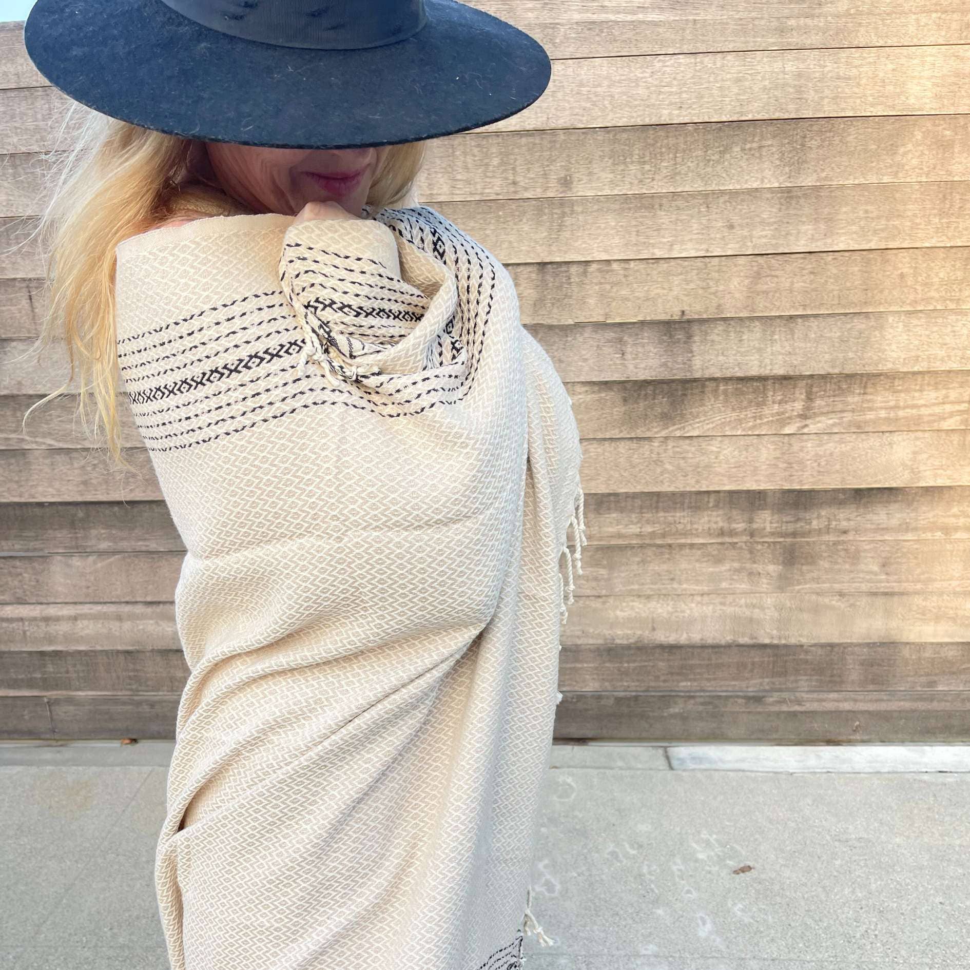 Tilley + Me - Wholesale Throw Blanket - Turkish Towel & Throw | Lightweight Cotton + Hand Woven6