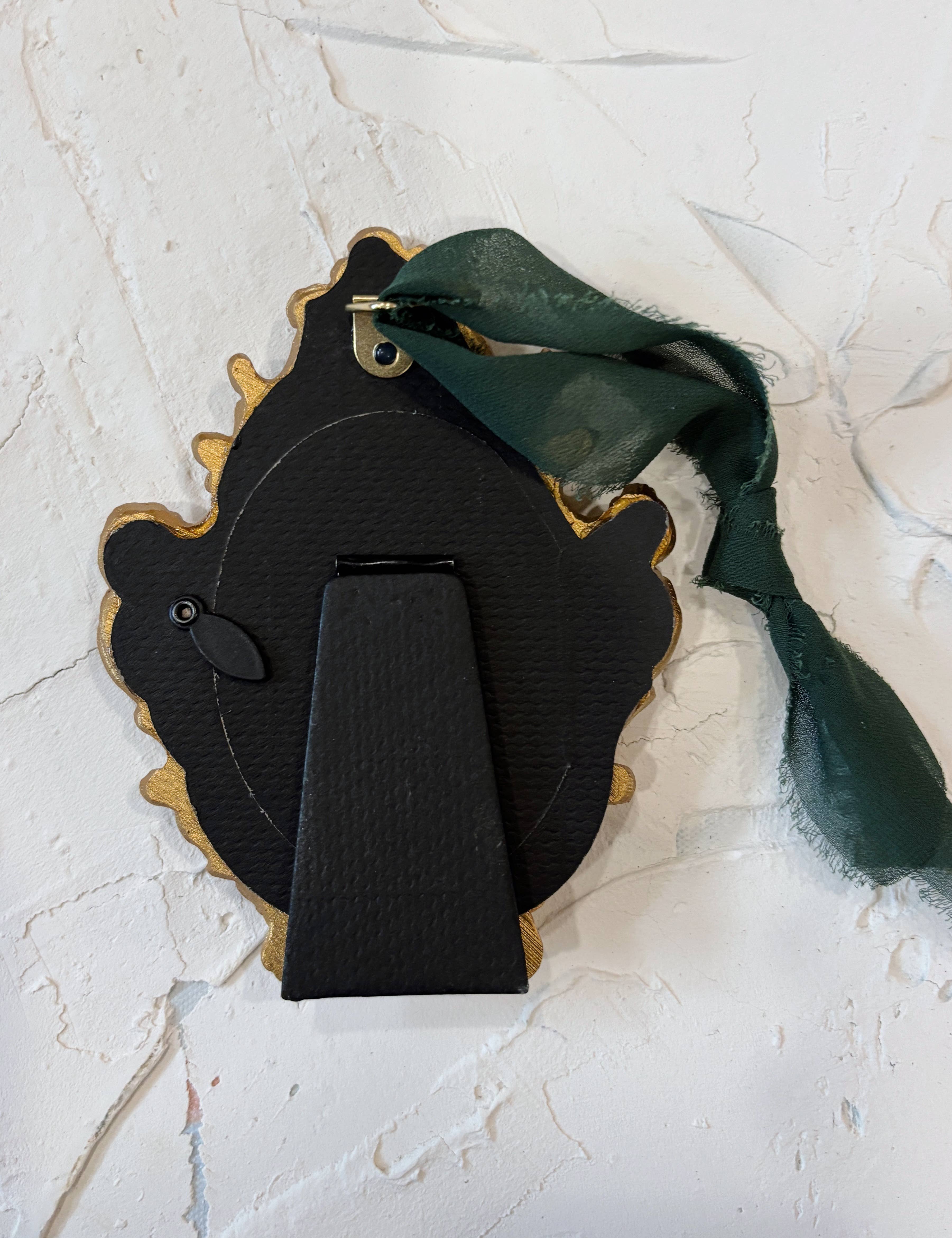 Tessa Jane Media - Wholesale Ornament - Vintage Style Christmas Ornaments (gold framed)4