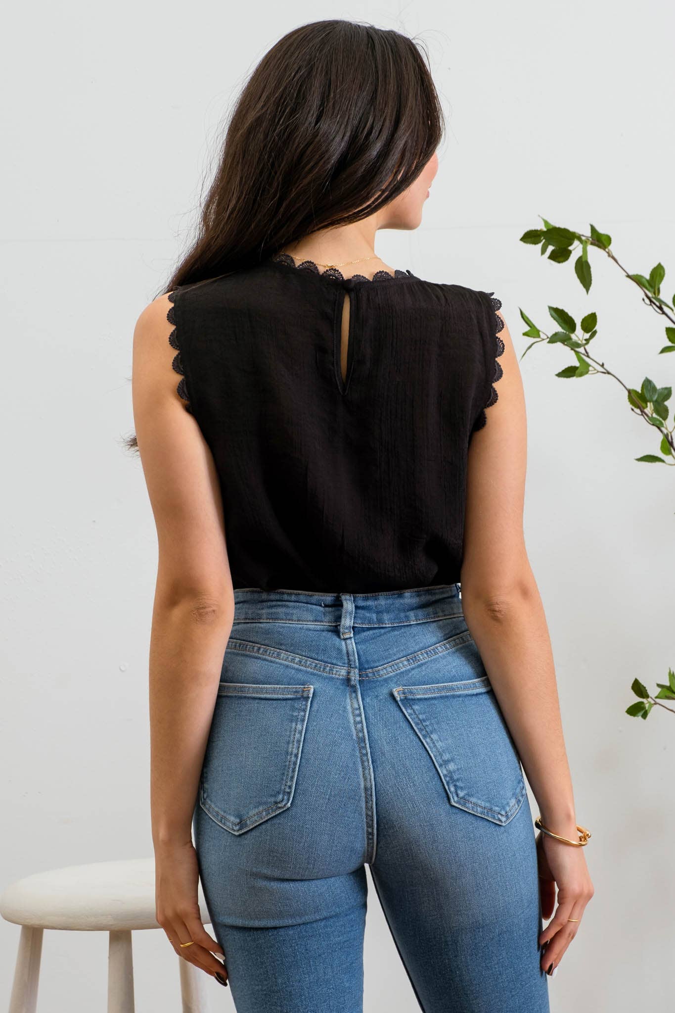 Blu Pepper - Wholesale Blouse - Women's - SLEEVELESS LACE EDGE WOVEN TOP27