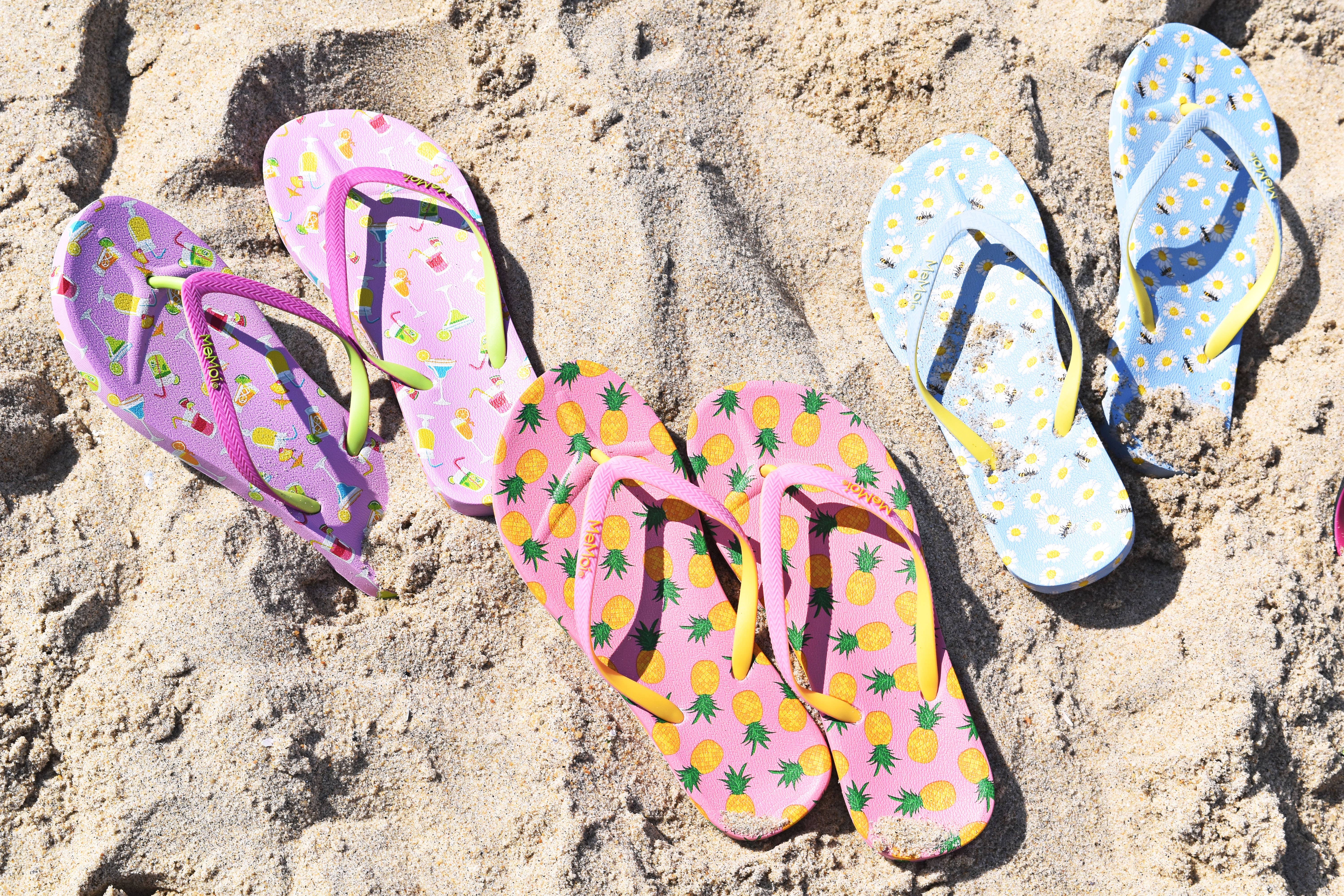 Confetti Pink Women's Pineapple Flip Flops & Mesh Bag Set for wholesale on Faire2