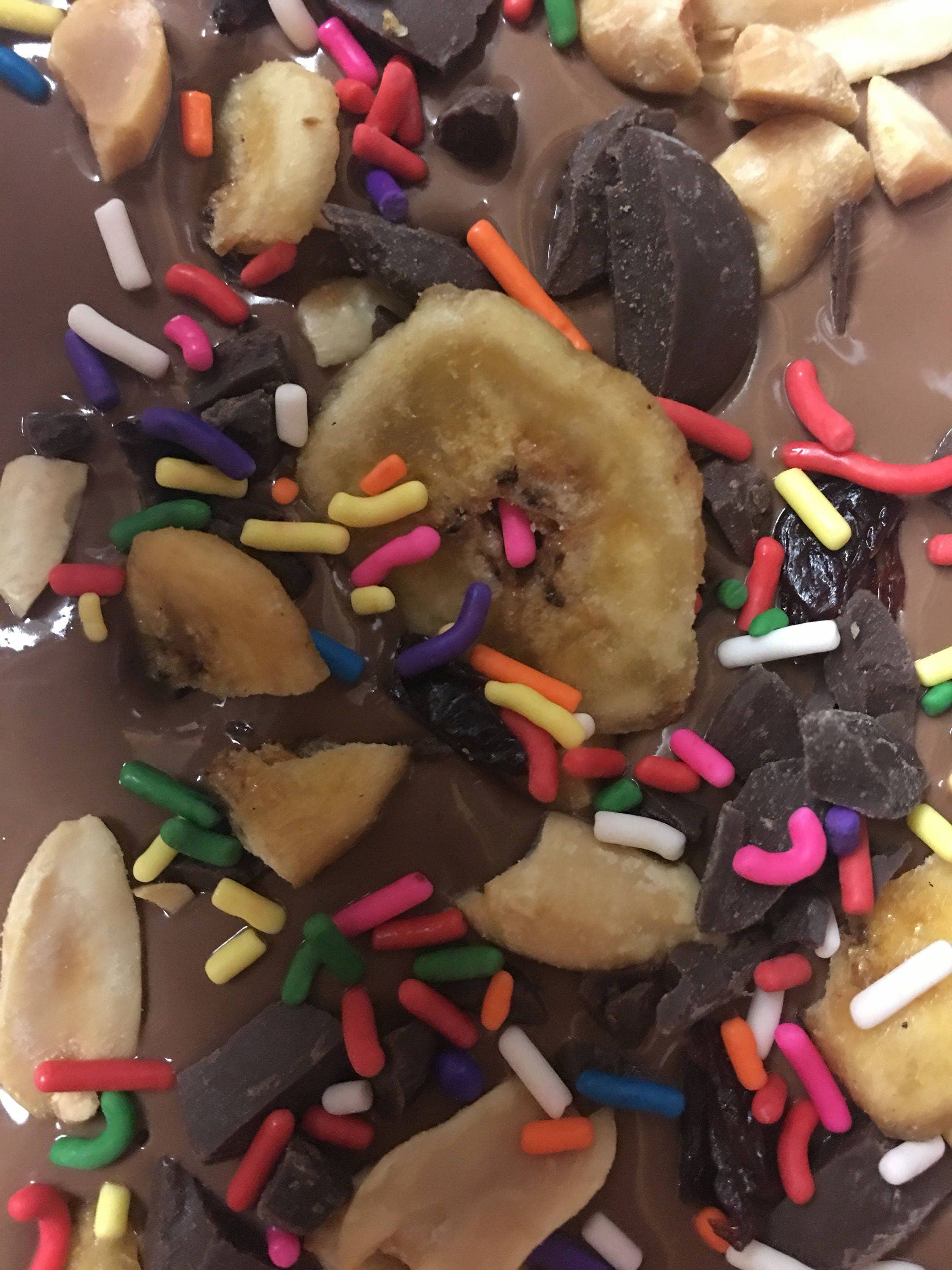 Cardinal Chocolates - Wholesale Chocolate Bar - Banana Split Gourmet Milk Chocolate Bar 4.5oz2