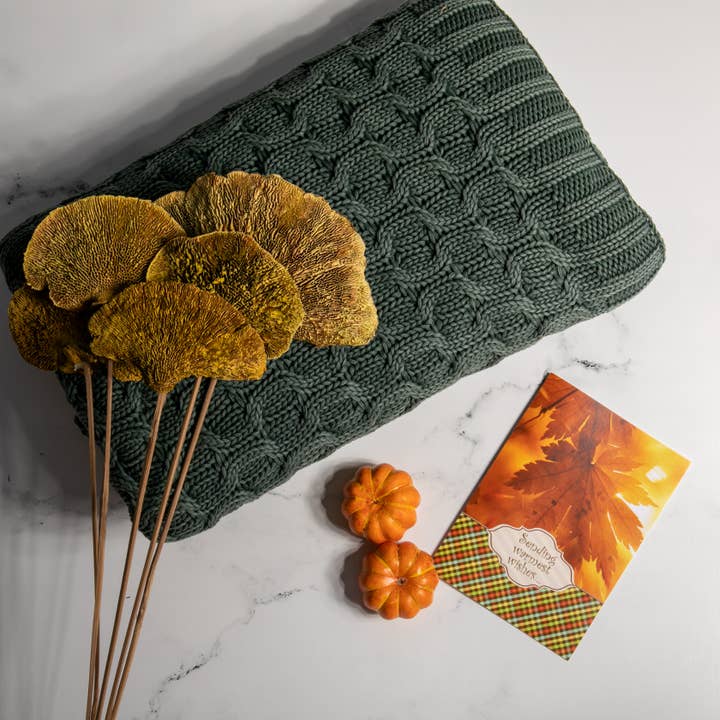 Washed curvy green - 100% cotton throw blanket for wholesale by Pink Lemonade