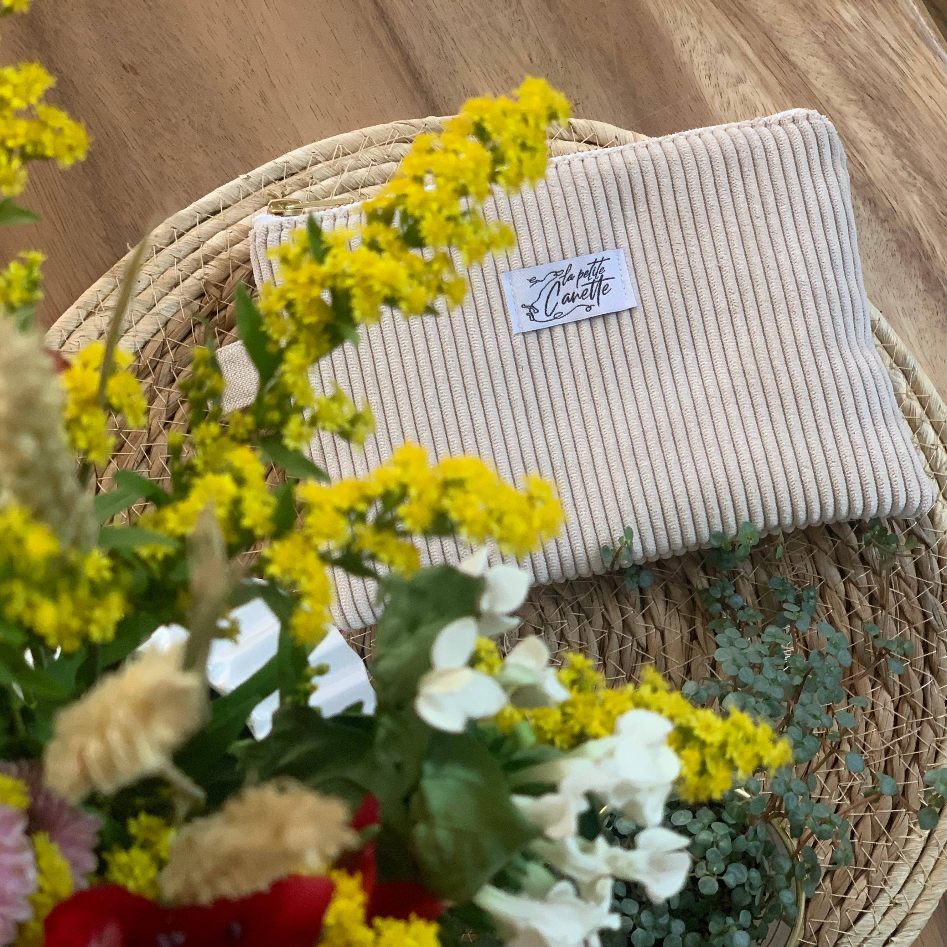 BARBE MELISSA EI - La petite canette - Wholesale Pouch - Women's - Corduroy pouch2