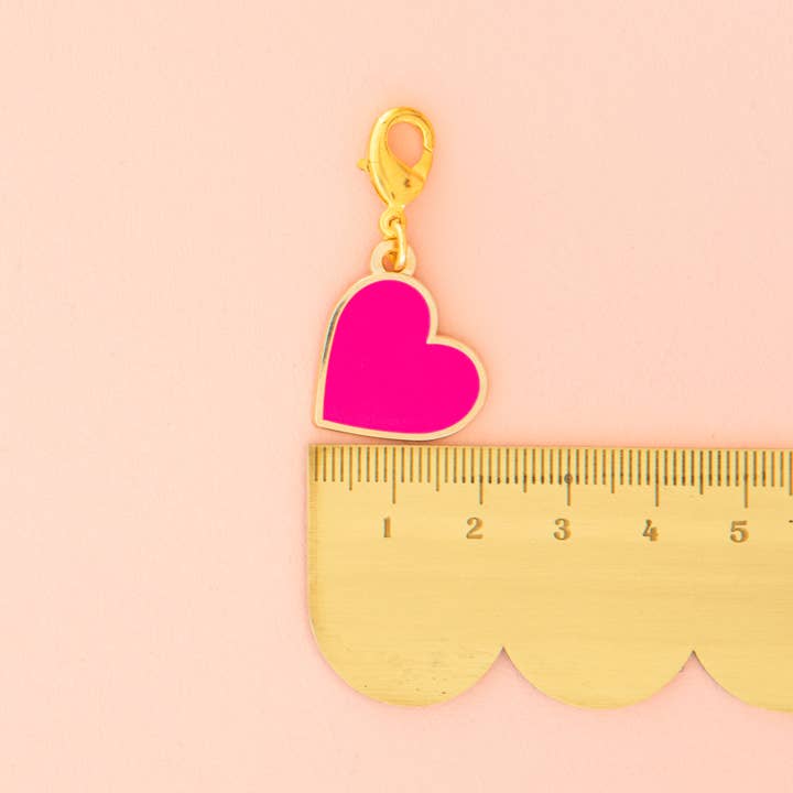 Sarah Hearts – wholesale Purse/Bag Accessory - Unisex – Pink Heart Removable Zipper Charm2