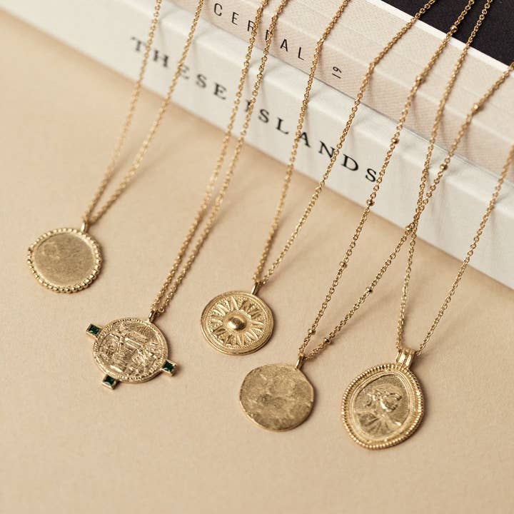 Agapée Jewelry – Großhandel Kette mit Anhänger/Charm – Luna-Halskette | Schmuck, goldfarben, wasserfest