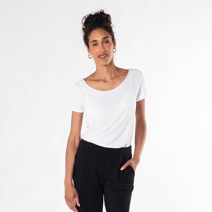 T-shirt in bambù a maniche corte Lia Seamless - bianca per la vendita all'ingrosso da parte di Terrera