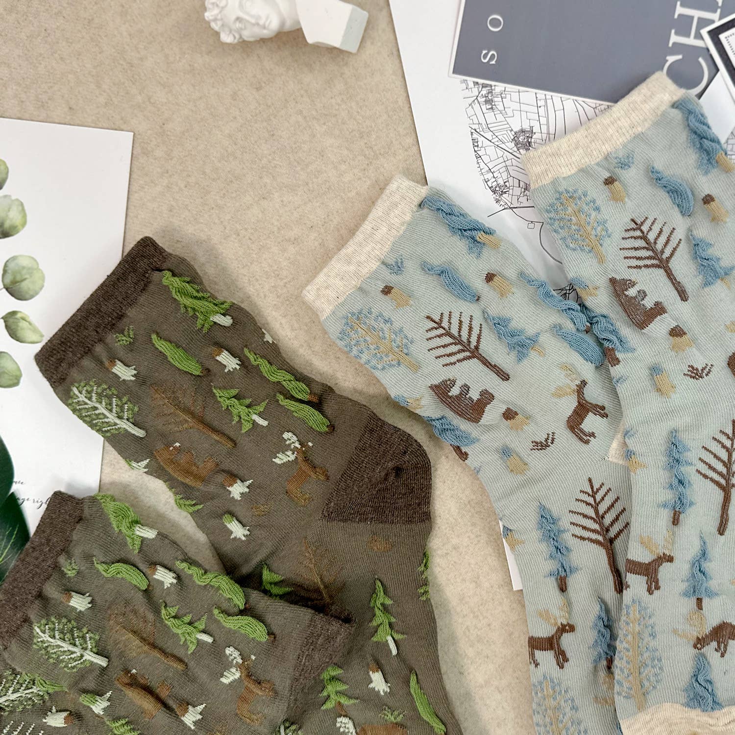 7DAYSSOCKS – wholesale Strumpor - Dam – Damstrumpor med Oulanka skogsmönster, crew-modell3