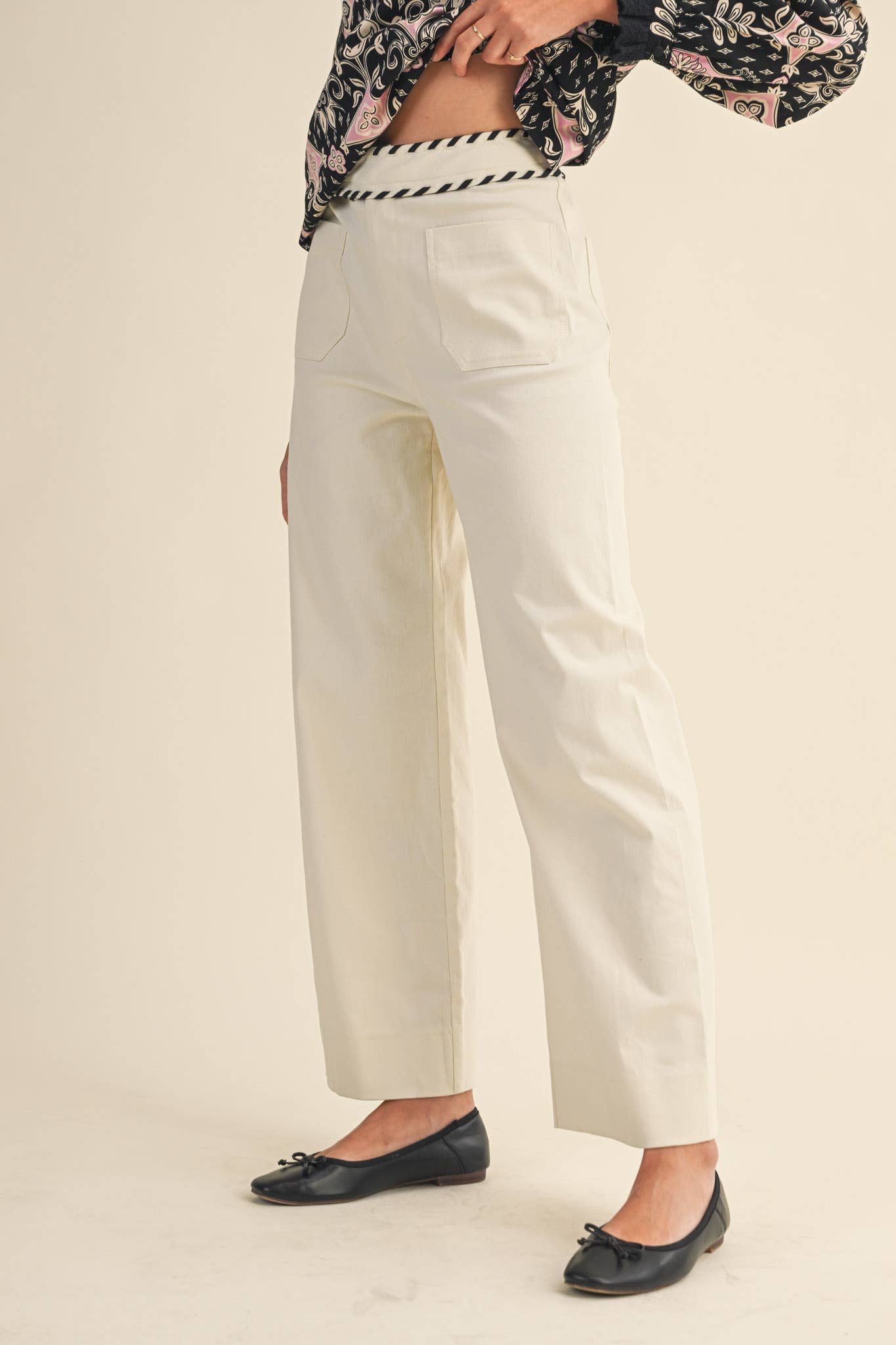 &MERCI - Wholesale Pants - Women's - HIGH WAIST WIDE LEG PANTS WITH WHIP STITCH TRIM MP42188