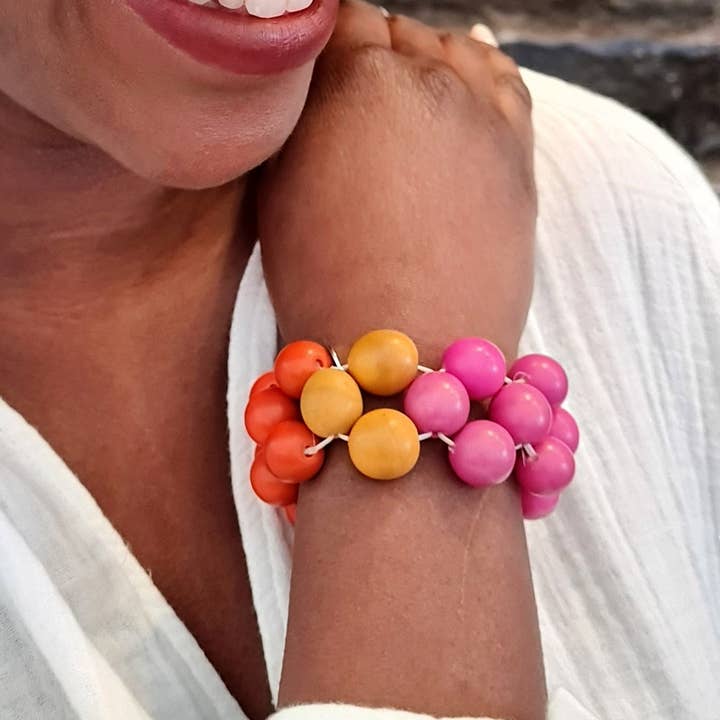 Pretty Pink Eco-Jewellery – wholesale Beaded bracelet – Tagua Chicle Bracelet