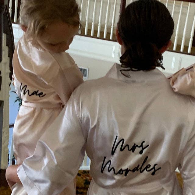 GiftsbyPR – wholesale Morgonrock - Dam – Champagnefärgad sidenkimono för brudtärnor, skräddarsydd sidenmorgonrock20