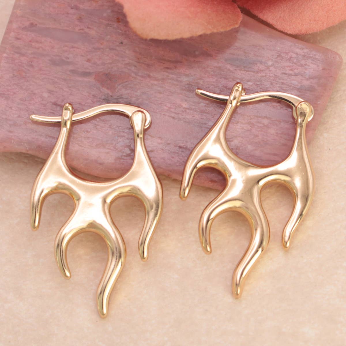 ZAD – Brincos de argola por atacado – Brincos de Argola com Chamas Douradas Hot Rod0