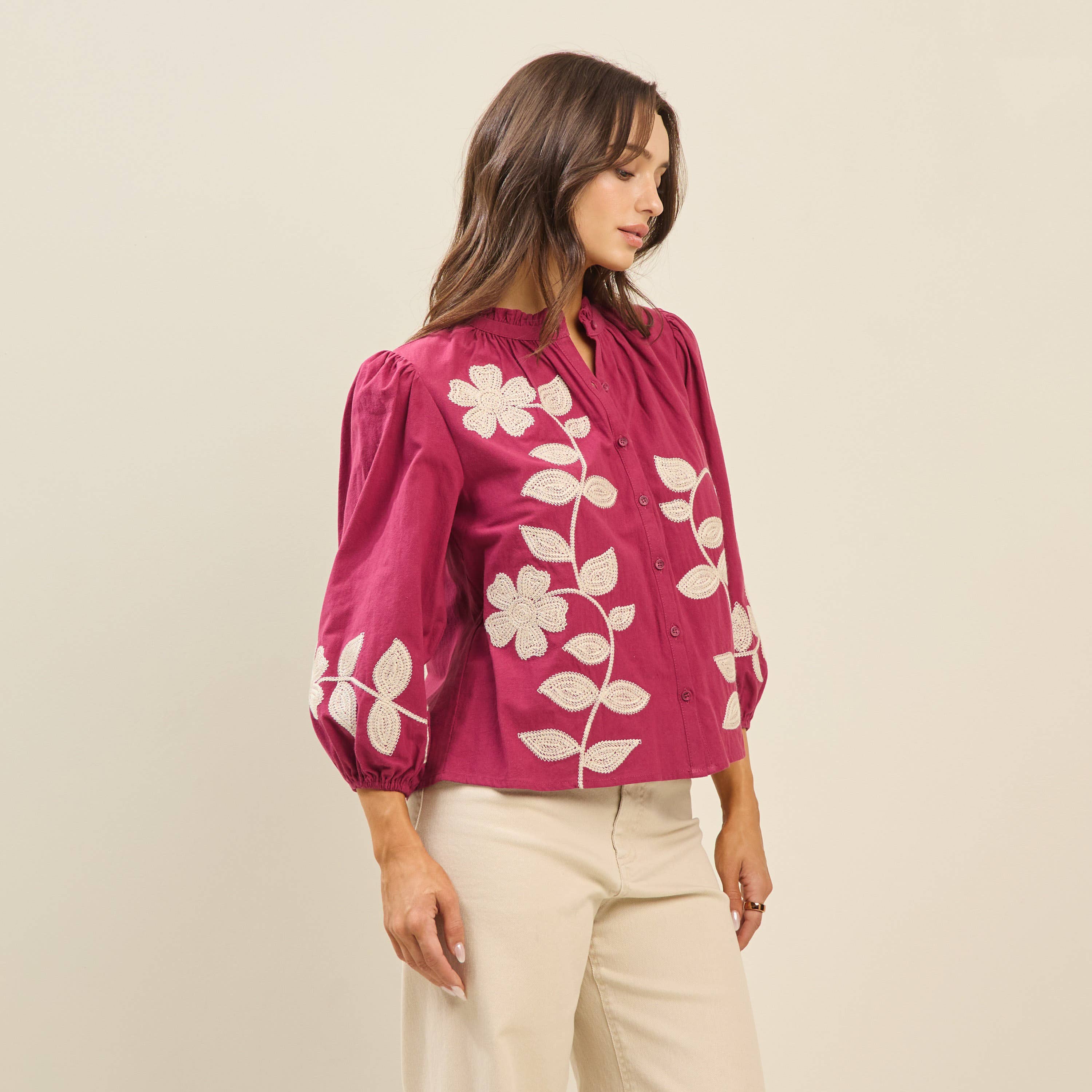Able – Großhandel Hemd mit Button-down-Kragen – Damen – Bestickte Baumwollbluse8