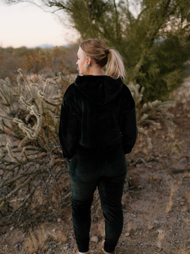 2 Fly Co - Wholesale Lounge Sweatpants/Joggers - Women's - HOWDY COUTURE JOGGERS