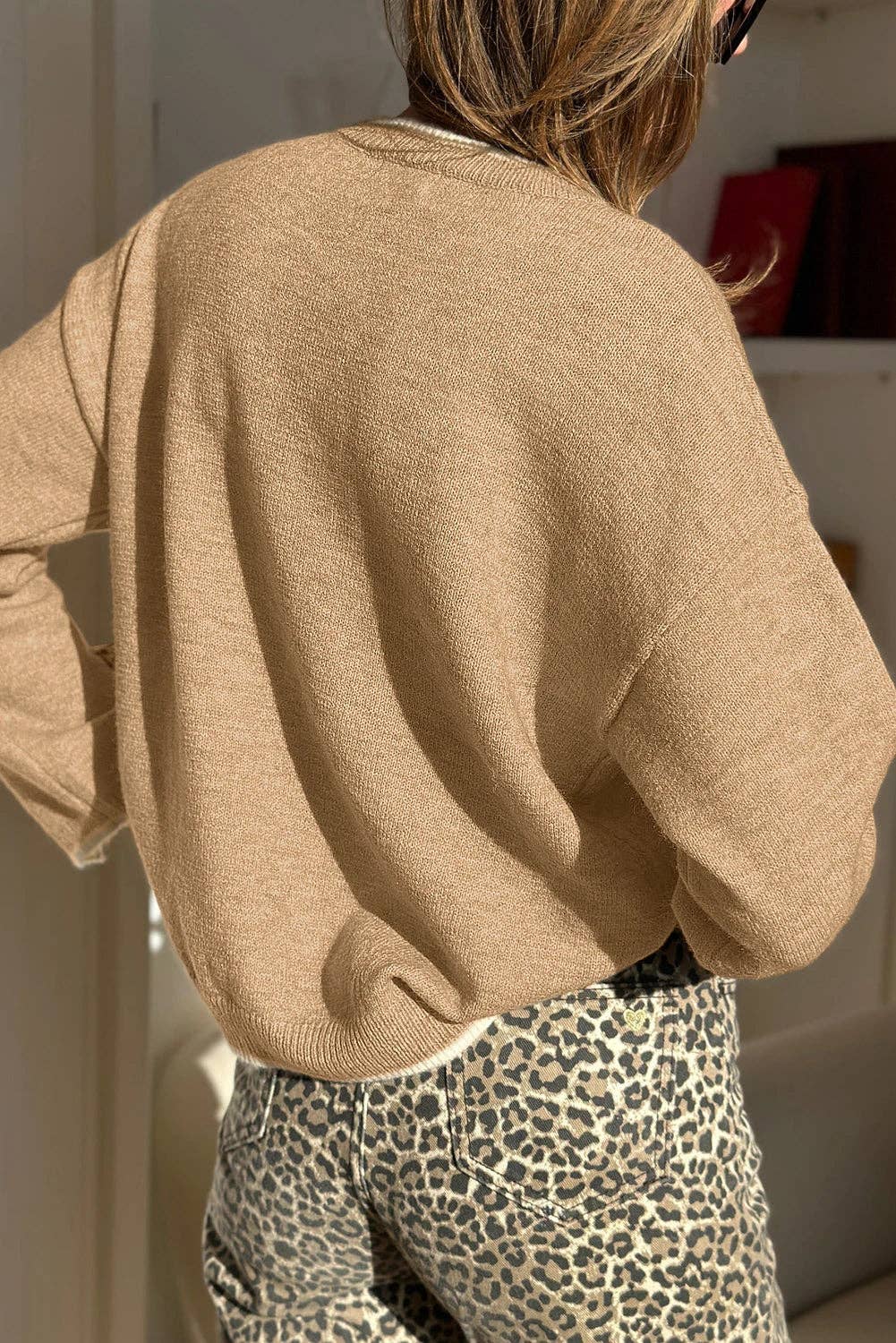 Suhkasana - Wholesale Knit Sweater - Women's - Leopard Bow Split Cuff Contrast Knit Sweater for Women11