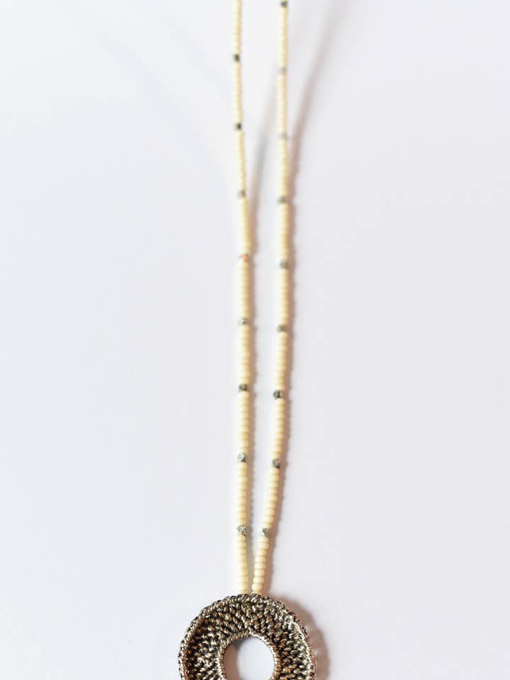 Collana Borsa Intrecciata per la vendita all'ingrosso da parte di AMiRA jewelry