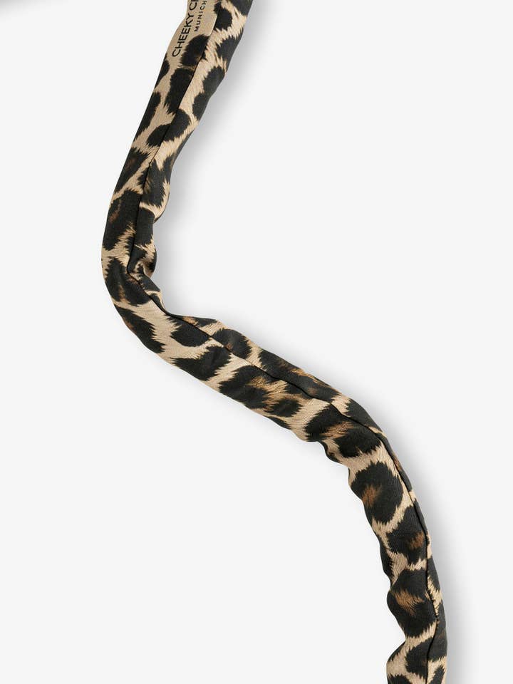 ChaĂźne bandouliĂšre INDIE pour la vente par Cheeky Chain