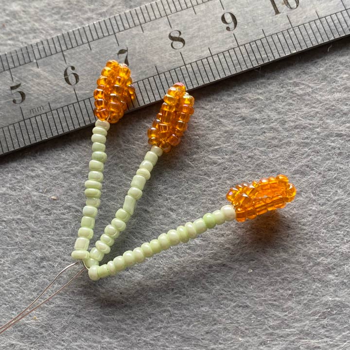 The Beaded Garden - Wholesale DIY Craft Kit - Lily Flower Bead Craft Kit -A creative gift idea.4