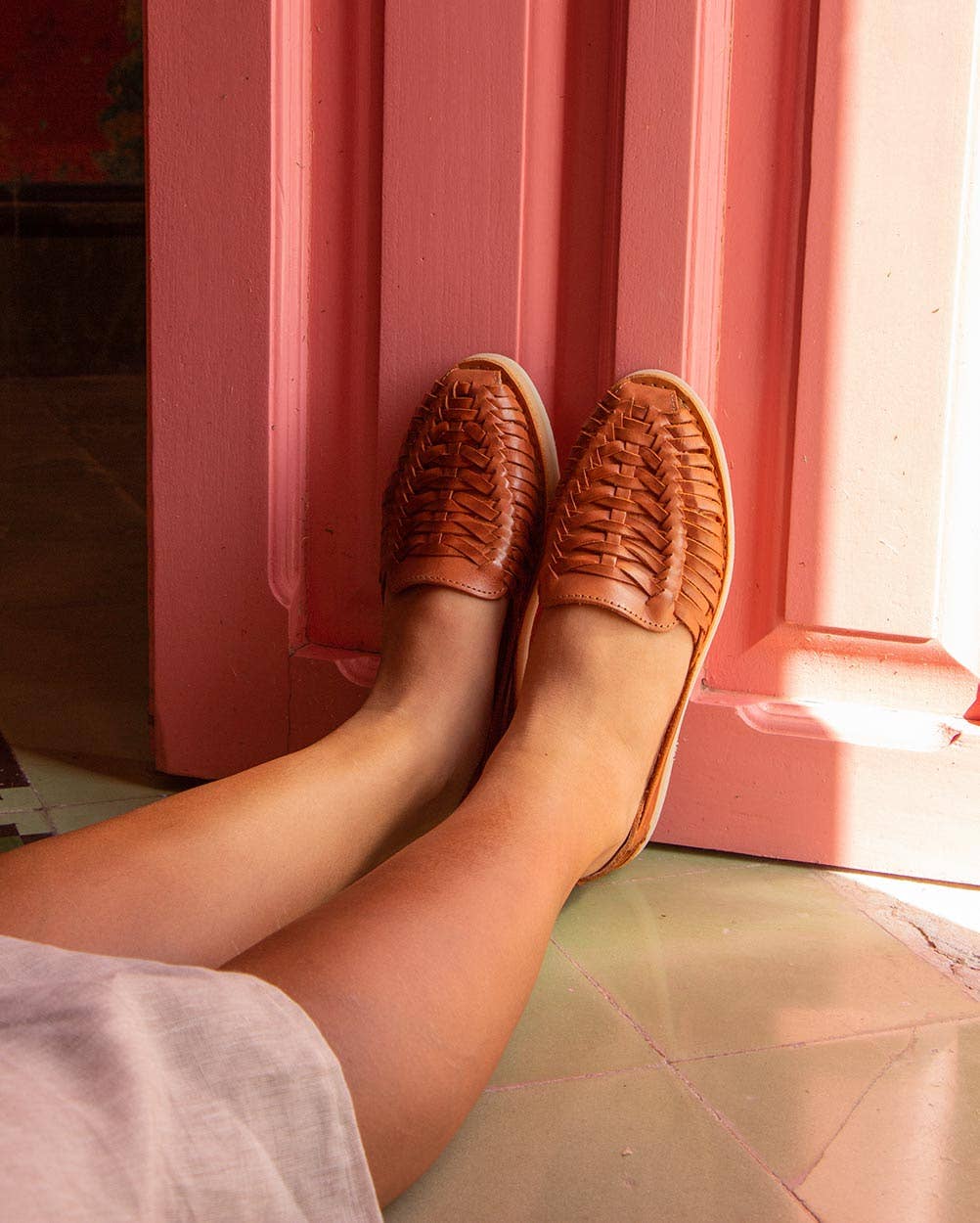 Mexas EU - Wholesale Sandals - Women's - SAHUAYO - Comfortable camel leather huarache1