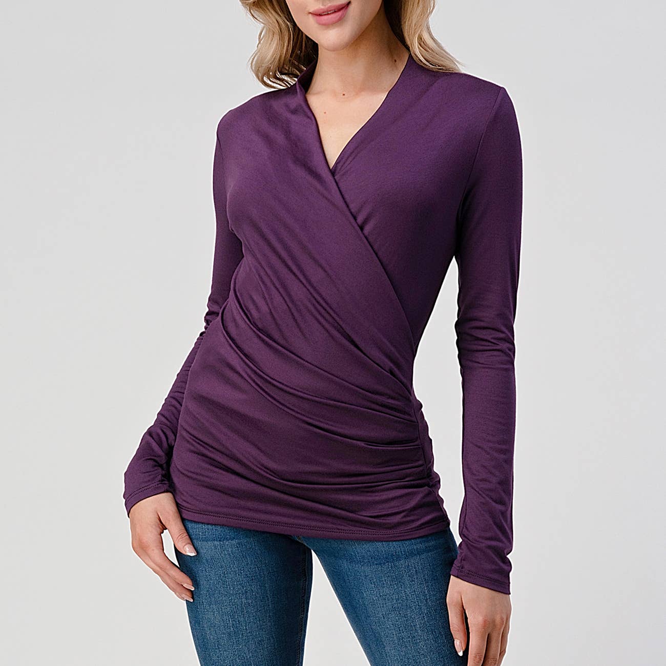 Heimious – Engroshandel Strikket top - Dame – Heimious fitted modal jersey bluse med slå-om, lange ærmer og plisserede detaljer36