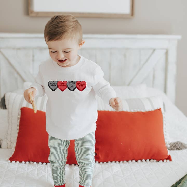ZZ Threadz - Vendita all'ingrosso Maglietta serigrafata - Bambini - T-shirt con grafica per San Valentino Rule Hearts da ragazzo