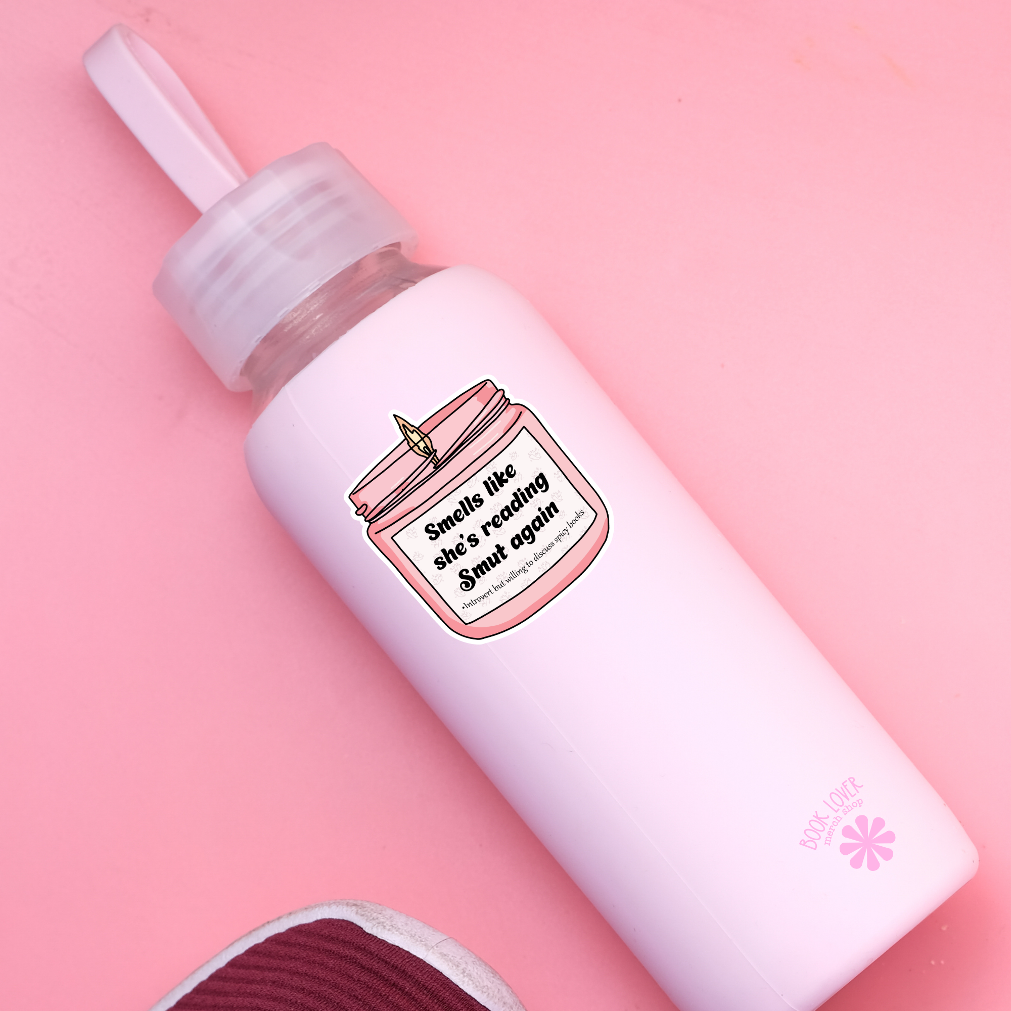 Book Lover Merch Shop - Vendita all'ingrosso Adesivo - Adesivi Smells like shes Reading Smut Again/Bookish2