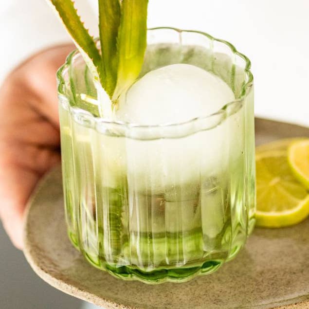 Tumbler Gaia | 35cl | Drinking glass | Lime Green for wholesale by Brût Home and Glassware