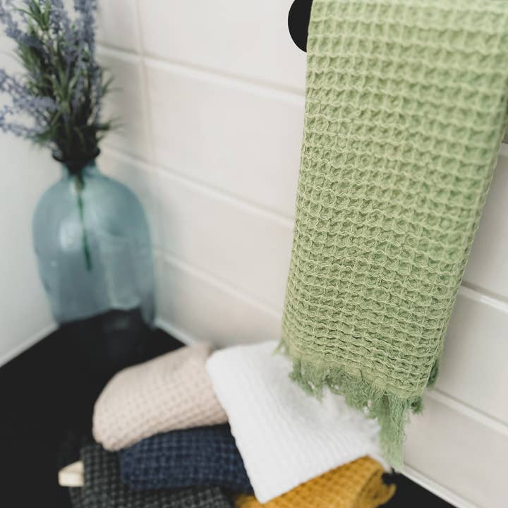 My Kitchen Linens - Wholesale Hand Towel - Set of 2 Waffle Towels for Bathroom4