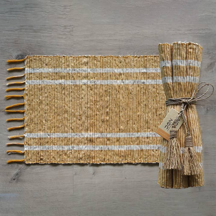 SOLDES | Ensemble de 6 sets de table en vétiver | Curcuma pour la vente par Balizen by zen zen garden home