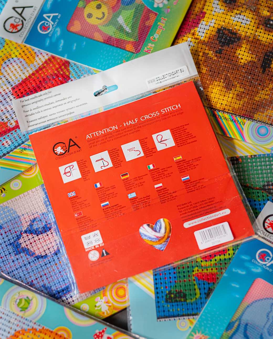 RTO&Collection D'Art (RTO Baltic OU) – wholesale Embroidery/cross-stitch supplies – Tapestry Printed Kit Needlepoint Chapel Collection Dart3