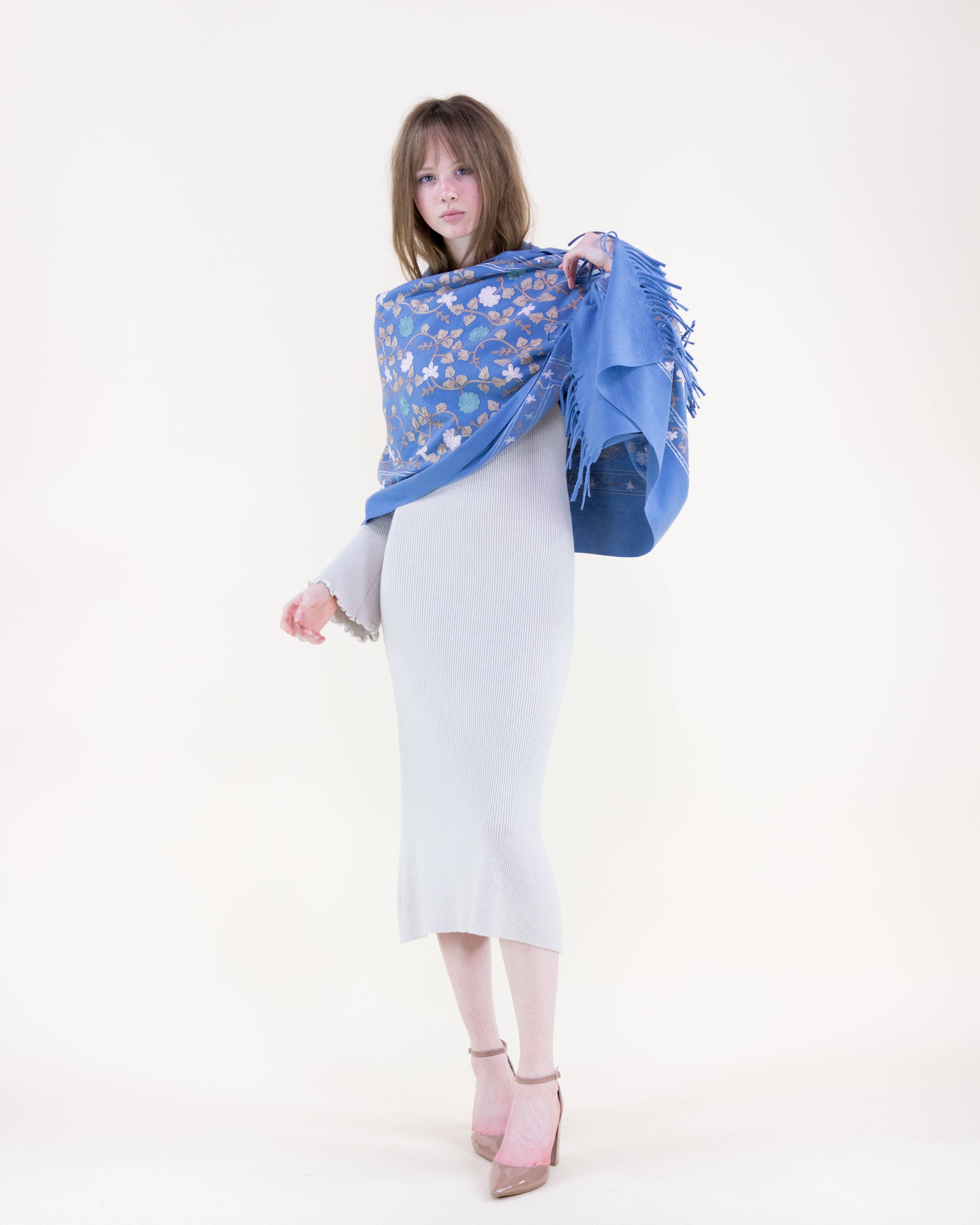 Original USA - Wholesale Scarf - Women's - Embroidered Floral Vines Scarf2