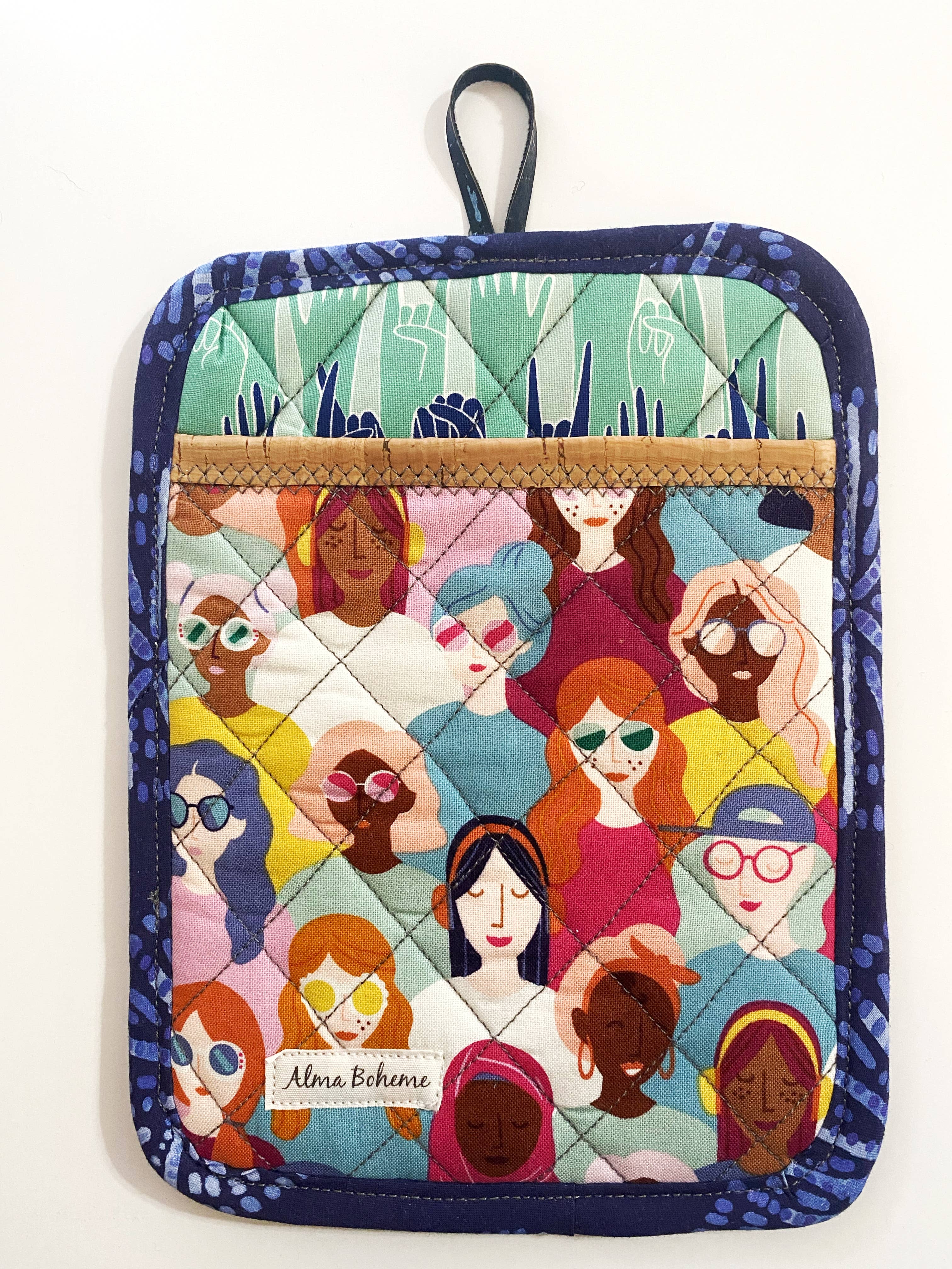 Alma Boheme Handmade - Wholesale Ovenwant/pothouder - Duurzame pannenlap van kurk en katoen met zakje30