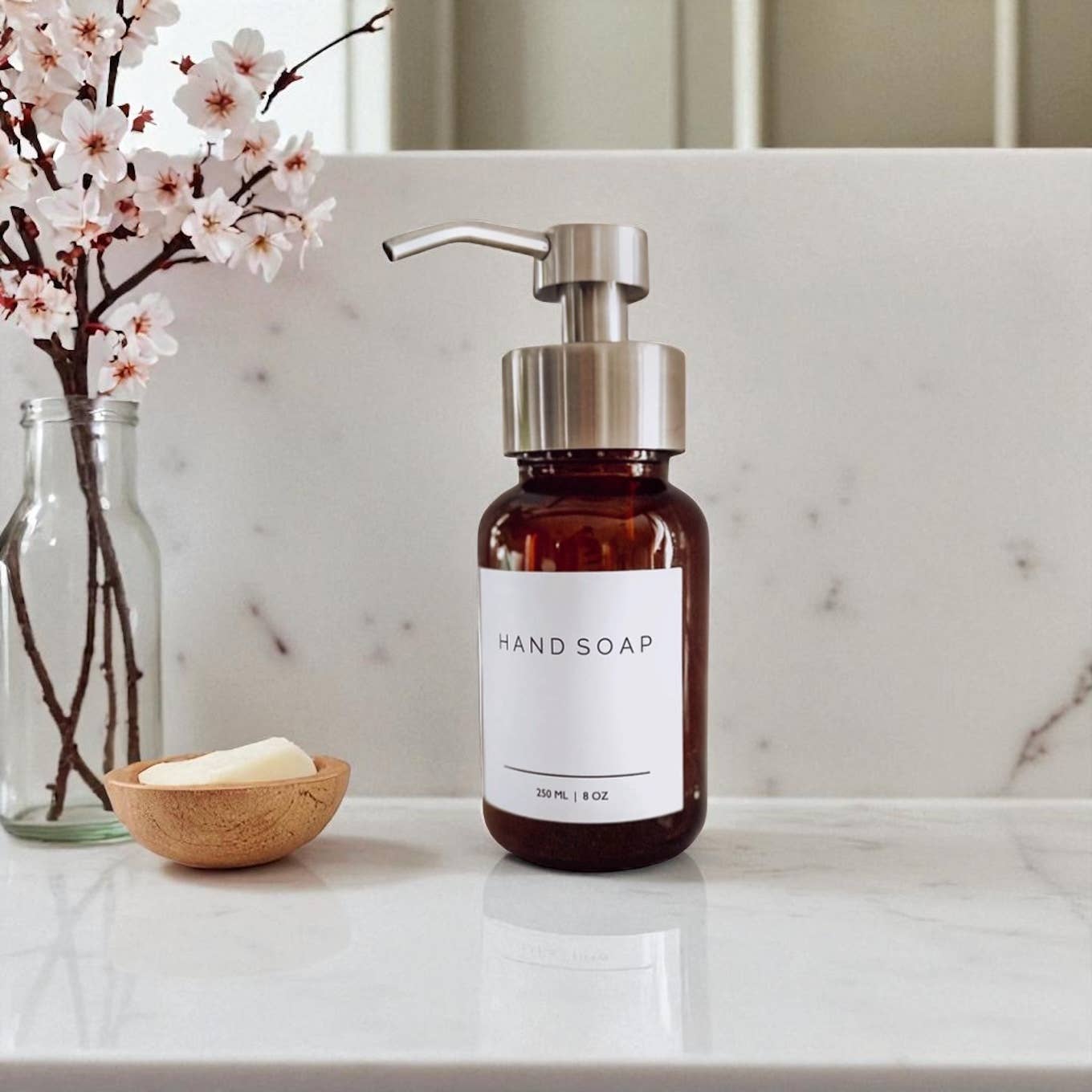 LIL' X & Co. Designs - Wholesale Soap Dispenser - Glass Foaming Soap Dispenser1