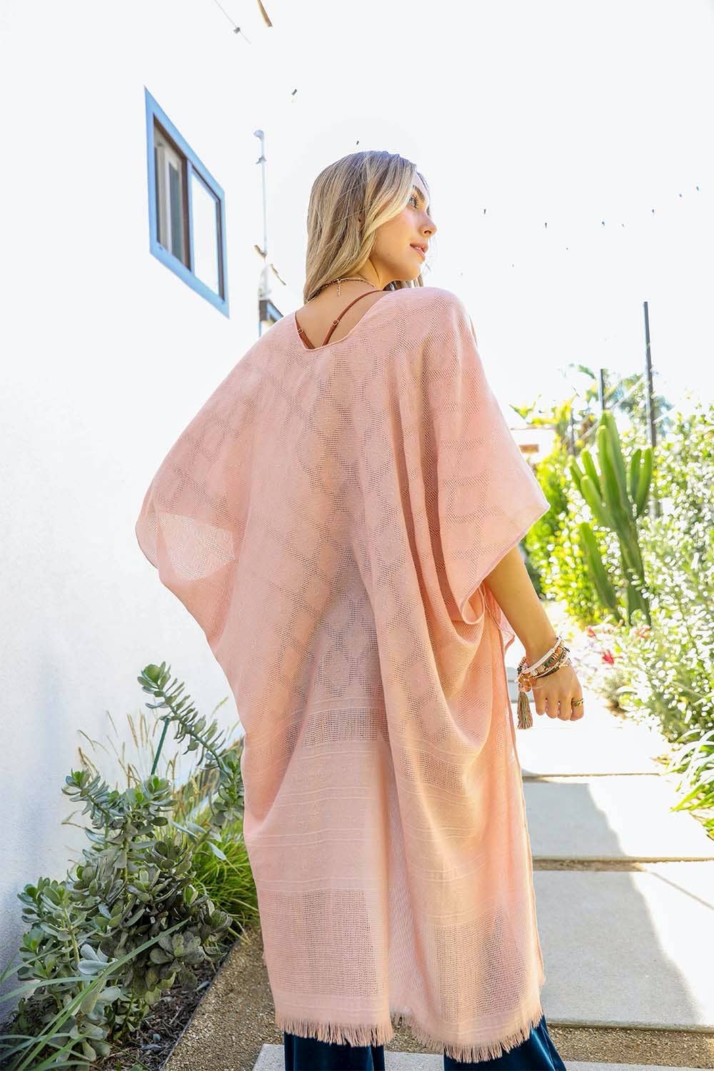 Leto Accessories – Großhandel Kimono – Damen – Diamantbestickter Kimono mit ausgefranstem Rand1